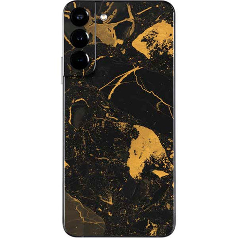 Black and Gold Scattered Marble Galaxy S22 Plus Skin